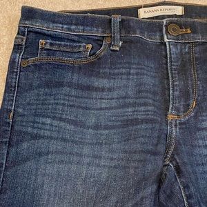 Banana Republic Skinny Ankle Jean - size 27
